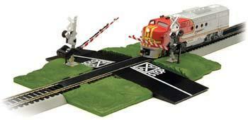 Bachmann 96214 G Scale Crossing Gates Track Piece Operational