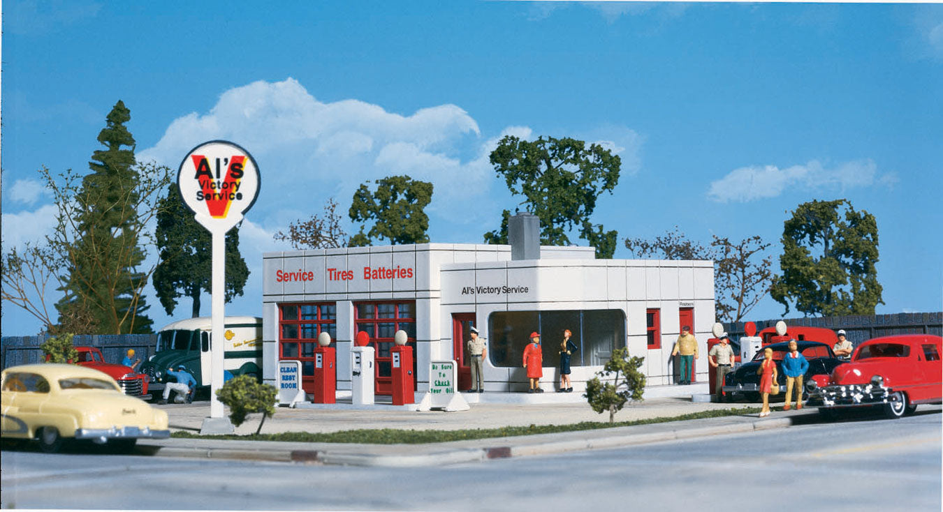 Walthers Cornerstone 933-3072 HO Scale Al's Victory Service Gas Station -- Kit