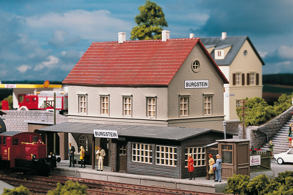Piko 61820 HO Scale Burgstein Station Kit