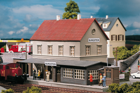 Piko 61820 HO Scale Burgstein Station Kit