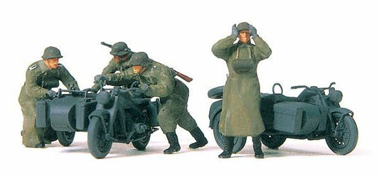Preiser 16580 HO Scale Former German Army WWII Motorcycle Troops (Plastic Kit)