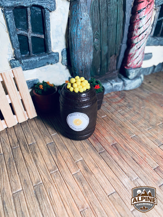 Alpine Railworks 3005 O Scale Barrel with Lemons (1)