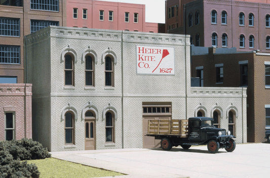 Design Preservation Models 95100 O Scale DPM Plastic Kits -- Heier Kite Co. - 13 x 4-1/2" 33 x 11.4cm