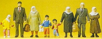 Preiser 10343 HO Scale Pedestrians -- Travelers