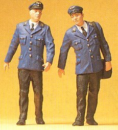 Preiser 45002 G Scale Walking German Railway Personnel