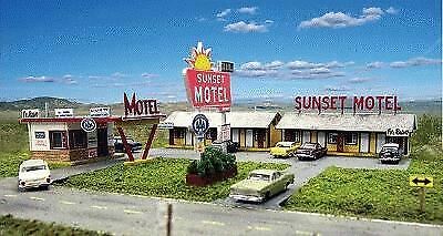 Blair Line 2001 HO Scale Sunset Motel Kit - Office: 5 x 3-5/16" 12.7