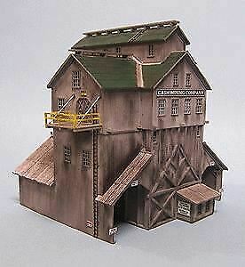 Blair Line 186 HO Scale Cash Mine Works Ore House Kit - 7-1/2