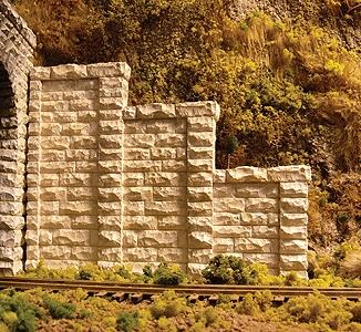 Chooch Enterprises 8401 HO Scale Cut Stone Stepped Tunnel Abutment