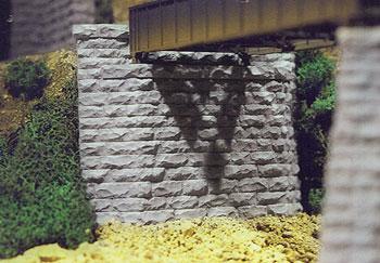 Chooch Enterprises 8460 HO Scale Single-Track Cut Stone Tapered Abutment