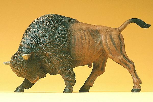 Preiser 47535 1/25 Scale Wild Animal Charging Buffalo Bull w/Head Down