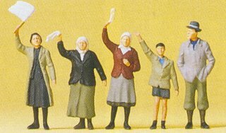 Preiser 72413 1/72 Scale Figures -- Civilians Waving pkg(5)