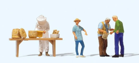 Preiser 10753 HO Scale At the Beekeeper's pkg(4)