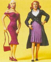 Preiser 45110 G Scale Pedestrians -- Female Passers-By