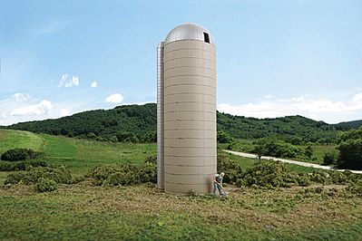 Walthers Cornerstone 933-3332 HO Scale Concrete-Style Silo -- Kit