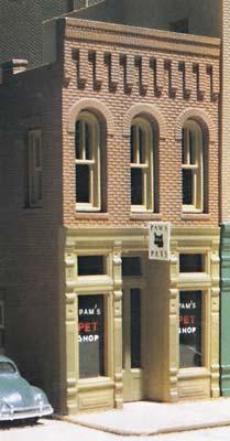 Design Preservation Models 20200 HO Scale Pam's Pet Shop - Kit