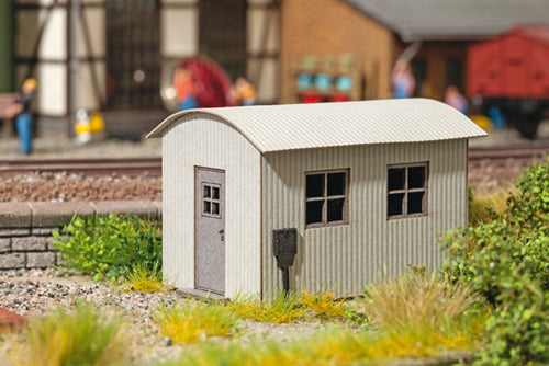 Noch 14354 HO Scale Corrugated Metal Shed w/Arched Roof -- Kit
