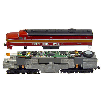 Model Rectifier (MRC) 1958 N Scale Drop-In Sound & Control DCC Decoder ...