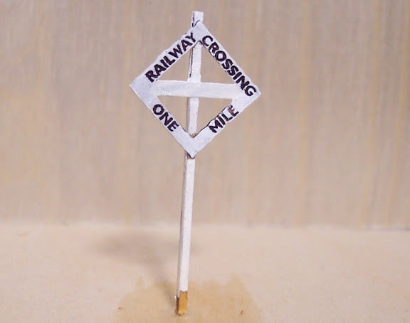 Osborn Models 1054 Ho Railway Crossing Sign