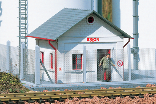 Piko 62037 G Scale Tank Depot Office