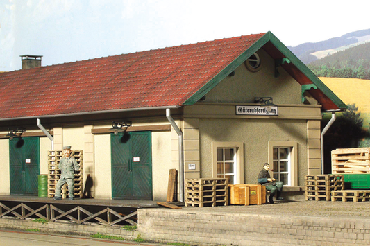 Piko 63005 G Scale Goepplingen Goods Depot 1:32