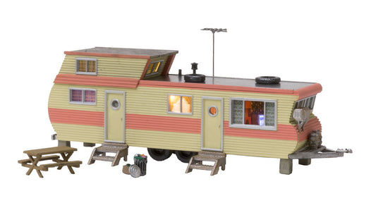 Woodland Scenics 5061 HO Scale Double Decker Trailer - Built-&-Ready(R) Landmark Structures(R) -- Assembled - 4-1/2 x 2-1/8 x 2-3/8" 11.4 x 5.39 x 6.03cm