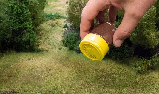 Woodland Scenics 646 All Scale Field System -- Accent Shakers pkg(2)