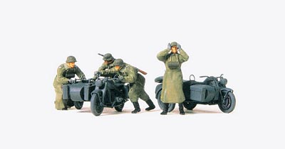 Preiser 72539 1/72 Unpainted German Reich Motorcycle Crew Pushing (3), Standing (1) & Motorcycle w/Sidecar (2) 1939-45 (Kit)