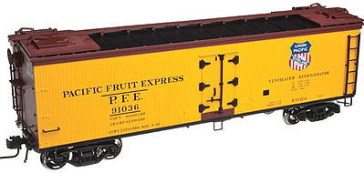 Atlas O 3002531 O Scale 40' Rebuilt Wood Reefer - 2-Rail - Ready to Run -- Pacific Fruit Express (yellow, black)
