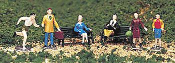 Bachmann 42339 HO Scale Figures -- People At Leisure pkg(6)