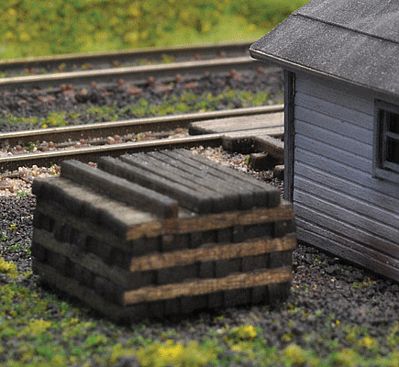 Blair Line 1811 N Scale Pile O' Ties - Assembled -- Stained pkg(2)