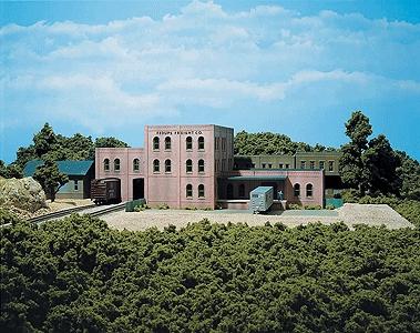 Design Preservation Models 35400 HO Scale Modular Building Systems Complete Kits -- Fedups Freight Co. - 19-3/4 x 8-3/4"  50 x 22.2cm