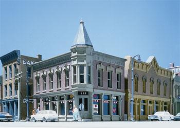 Design Preservation Models 51300 N Scale DPM Structure Kits -- Corner Turret Building - 2 x 2-7/8"  5.1 x 7.3cm