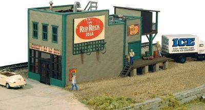 JL Innovative Design 330 N Scale McSoreley's Old Ale House