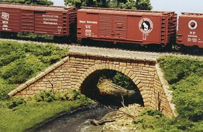 Monroe Models 2001 HO Scale Single-Track Stone Arch Bridge -- Kit - 11-1/2 x 7-1/2 x 3" 29.2 x 19.1 x 7.6cm