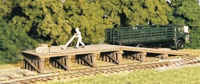 Monroe Models 2203 HO Scale Railroad Loading Ramp & Dock -- Kit - 6-3/4 x 1-3/8 x 5/8" 12.7 x 7.6 x 3.7cm