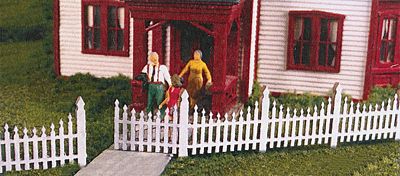 Monroe Models 2308 HO Scale Ornate Picket Fence - Kit -- 170' Scale, 23-1/2" 59.7cm