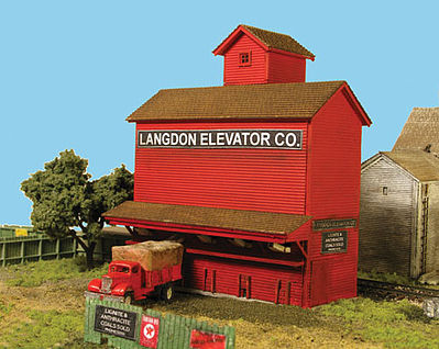 Monroe Models 9215 N Scale Langdon Coal Elevator -- Laser-Cut Wood Kit - 3-1/4 x 2 x 3-3/4" 8.3 x 5.1 x 9.5cm