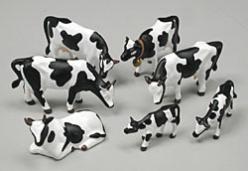 Noch 15721 HO Scale Cows -- Black & White pkg(7)