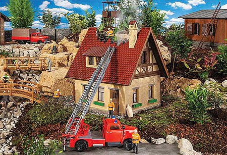 Pola 331090 G Scale House on Fire -- Kit - 13-3/16 x 11-5/8 x 15" 33.5 x 29.5 x 38cm (Effects Sold Separately)