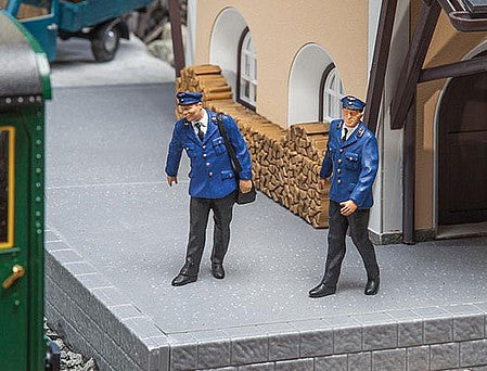 Pola 331906 G Scale 2 Train Attendants -- Blue Uniforms