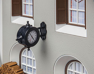 Pola 333220 G Scale Wall-Mounted Clock