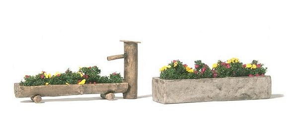 Preiser 17716 HO Scale Well and Pump Planters