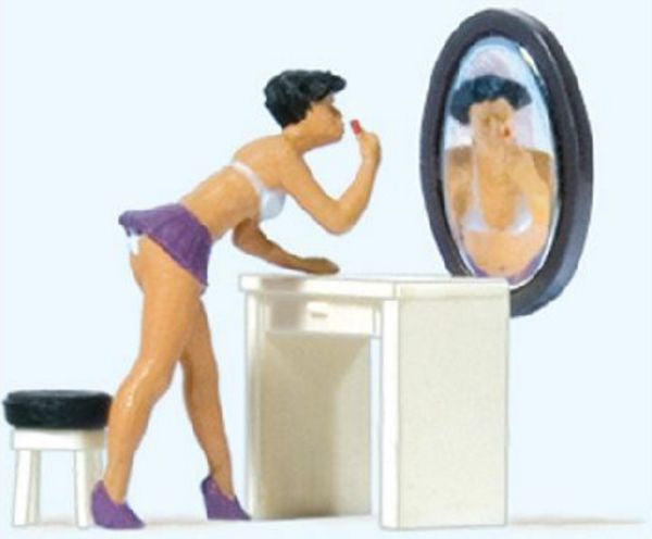 Preiser 28206 HO Scale Putting on Makeup - Individual Figure