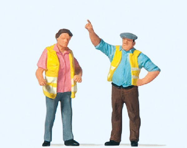 Preiser 28235 HO Scale Man and Woman with Yellow Vests