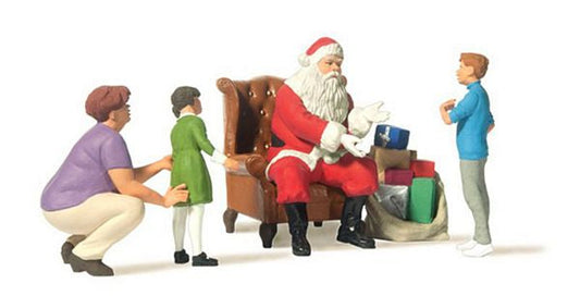 Preiser 44931 G Scale Santa Claus-Father Christmas in Chair, Mother with 3 Children
