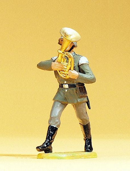 Preiser 56093 44221 Scale German Armed Forces Figures 1935-1945: Wehrmacht Honor Guard Marching: 1:25 -- Horn Player Marching