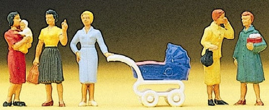 Preiser 10024 HO Women Standing & Baby Carriage (5)