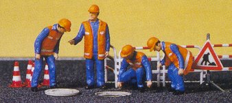 Preiser 10445 HO Sewer Maintenance Crew w/Barriers (4)