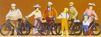 Preiser 12129 HO 1900 Era Cyclists w/Bicycles Standing (7)