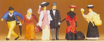 Preiser 12138 HO 1900 Era Passengers Walking (6)
